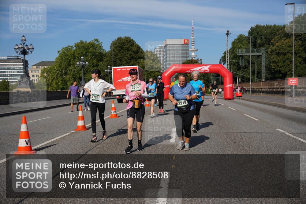 07.09.2025 - BARMER Alsterlauf Yannick Fuchs http://msf.ph/oto/8828508 07.09.2025 10:14:34 Laufen 4724, 2587, 48691, 2219 meine-sportfotos.de