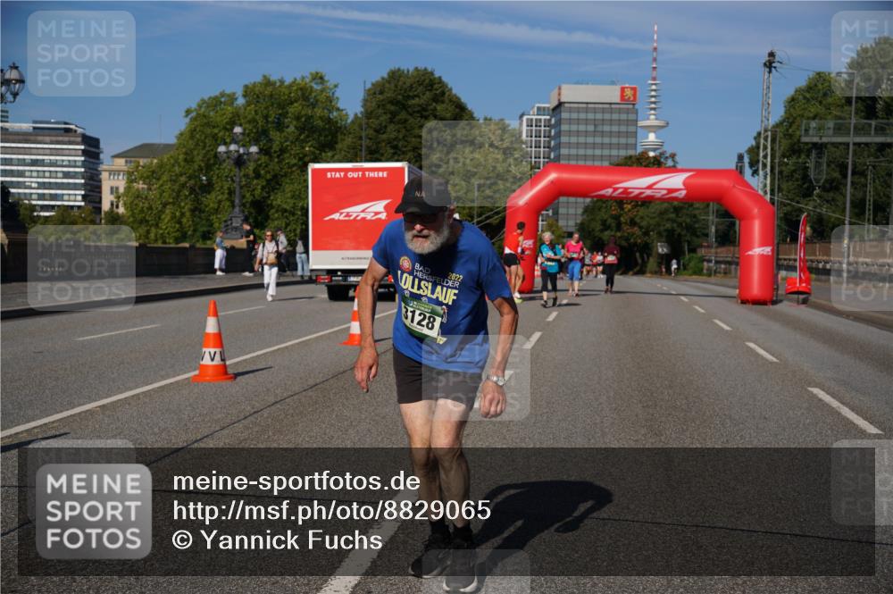 07.09.2025 - BARMER Alsterlauf Yannick Fuchs http://msf.ph/oto/8829065 07.09.2025 10:17:54 Laufen 2022, 3128 meine-sportfotos.de