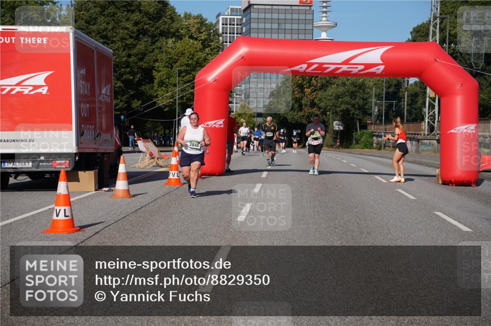 07.09.2025 - BARMER Alsterlauf Yannick Fuchs http://msf.ph/oto/8829350 07.09.2025 10:23:45 Laufen 1, 2848 meine-sportfotos.de