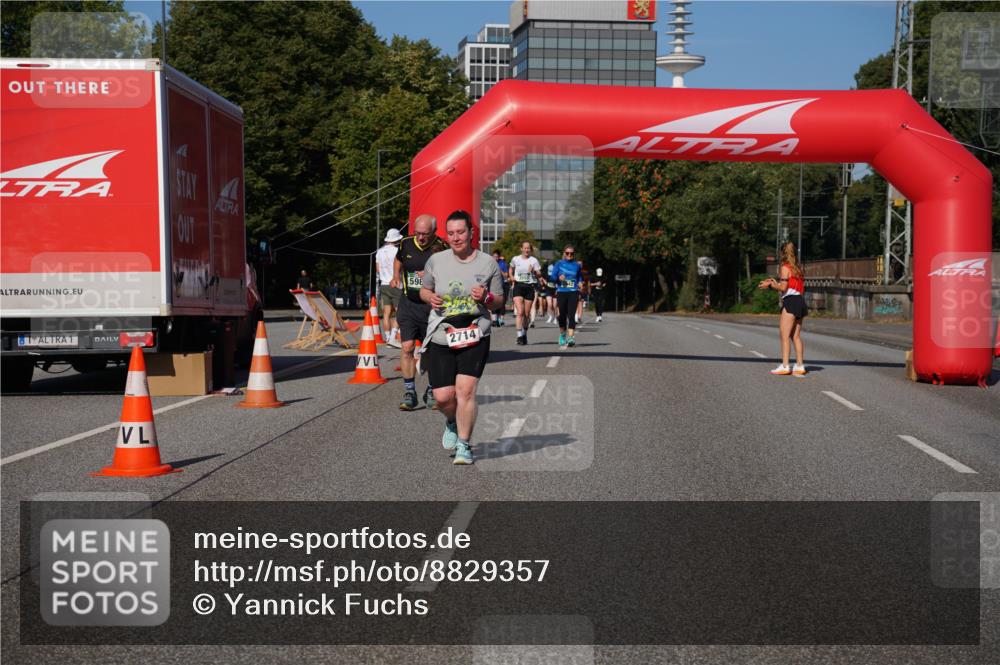 07.09.2025 - BARMER Alsterlauf Yannick Fuchs http://msf.ph/oto/8829357 07.09.2025 10:23:53 Laufen 1, 2714 meine-sportfotos.de