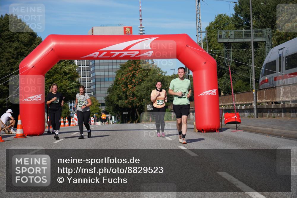 07.09.2025 - BARMER Alsterlauf Yannick Fuchs http://msf.ph/oto/8829523 07.09.2025 10:28:13 Laufen 5124, 4346, 45 meine-sportfotos.de