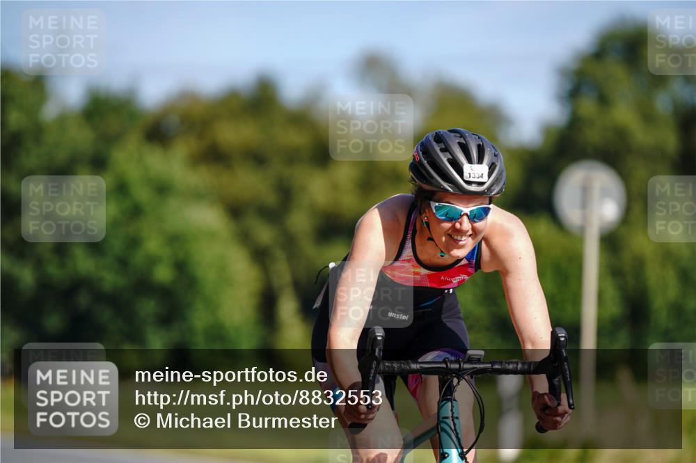 07.09.2025 - 19. Norderstedt Triathlon Michael Burmester http://msf.ph/oto/8832553 07.09.2025 11:44:29 Radfahren 1334 meine-sportfotos.de