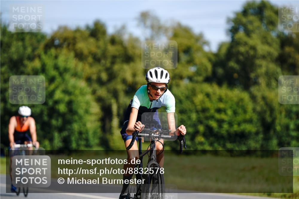 07.09.2025 - 19. Norderstedt Triathlon Michael Burmester http://msf.ph/oto/8832578 07.09.2025 11:45:27 Radfahren 1190, 1365 meine-sportfotos.de