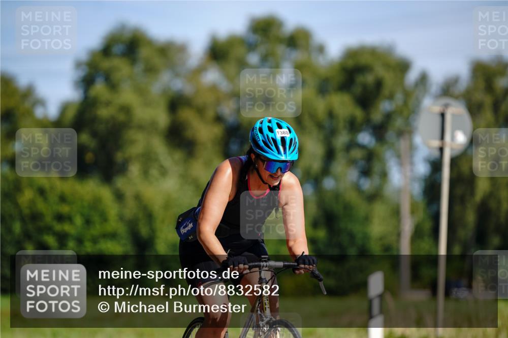 07.09.2025 - 19. Norderstedt Triathlon Michael Burmester http://msf.ph/oto/8832582 07.09.2025 11:45:34 Radfahren 1380 meine-sportfotos.de