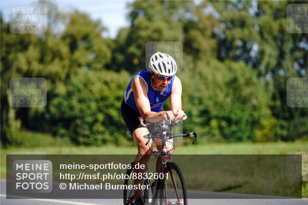 07.09.2025 - 19. Norderstedt Triathlon Michael Burmester http://msf.ph/oto/8832601 07.09.2025 11:46:34 Radfahren 773, 775, 1197 meine-sportfotos.de