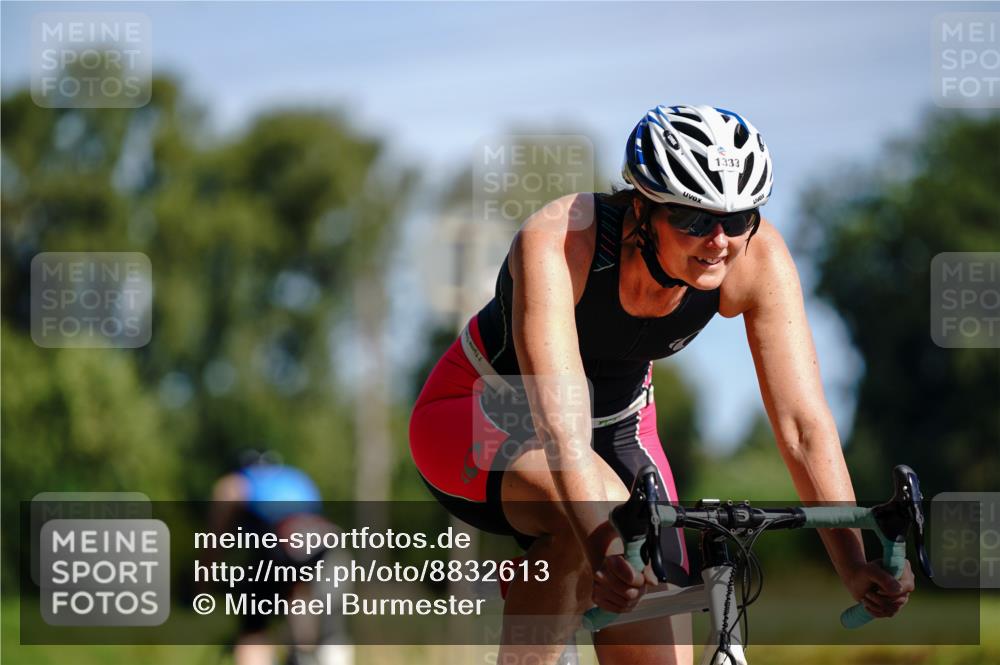 07.09.2025 - 19. Norderstedt Triathlon Michael Burmester http://msf.ph/oto/8832613 07.09.2025 11:46:51 Radfahren 736, 1258, 1333 meine-sportfotos.de