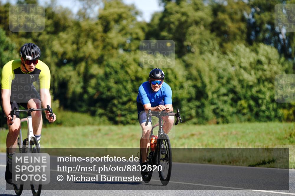 07.09.2025 - 19. Norderstedt Triathlon Michael Burmester http://msf.ph/oto/8832620 07.09.2025 11:47:25 Radfahren 279, 303 meine-sportfotos.de
