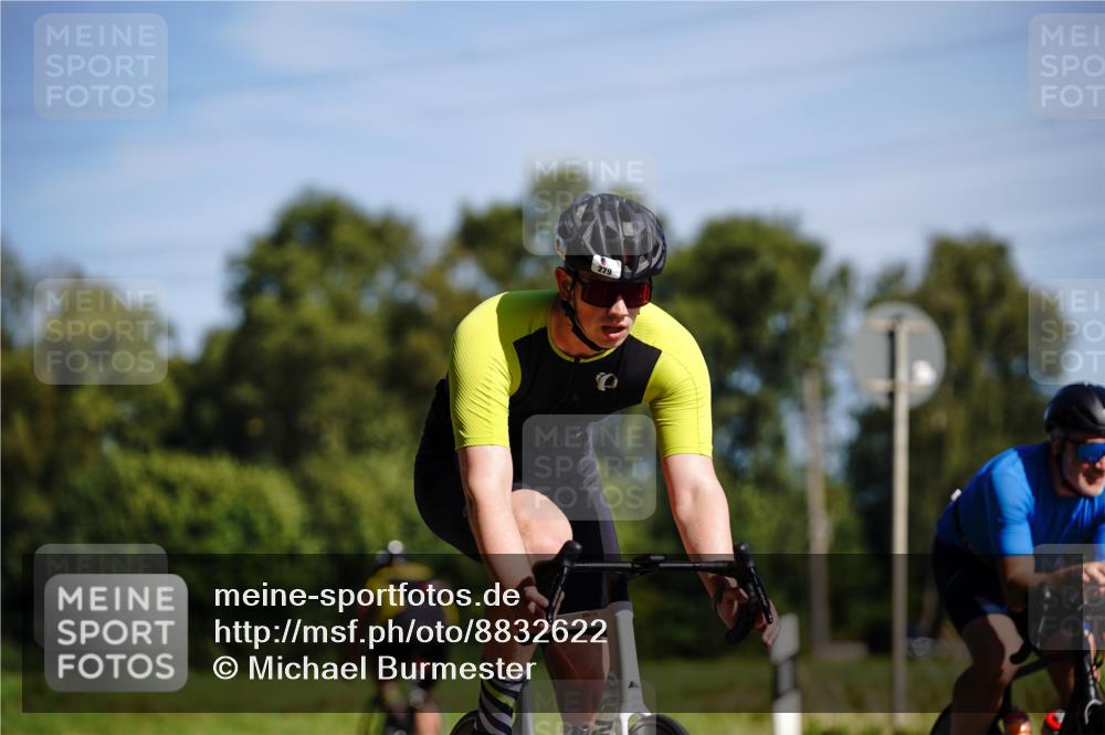 07.09.2025 - 19. Norderstedt Triathlon Michael Burmester http://msf.ph/oto/8832622 07.09.2025 11:47:26 Radfahren 279, 303 meine-sportfotos.de