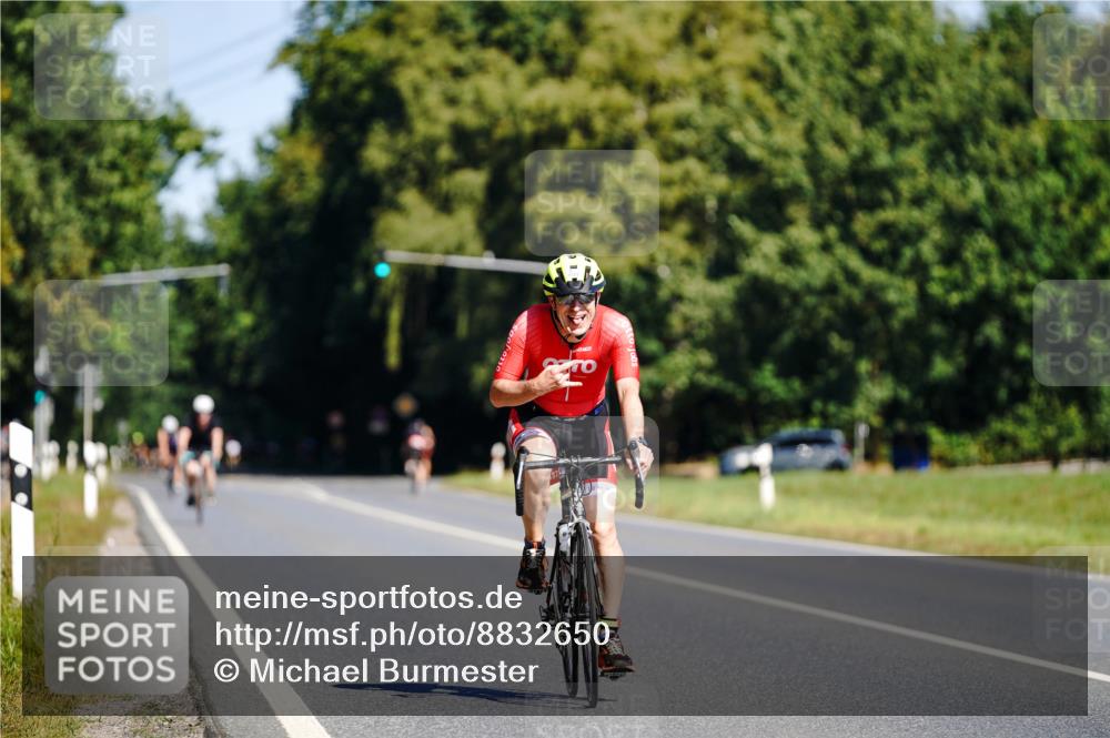 07.09.2025 - 19. Norderstedt Triathlon Michael Burmester http://msf.ph/oto/8832650 07.09.2025 11:48:41 Radfahren 1372 meine-sportfotos.de