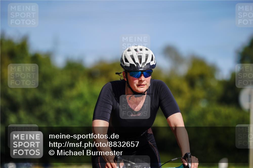 07.09.2025 - 19. Norderstedt Triathlon Michael Burmester http://msf.ph/oto/8832657 07.09.2025 11:48:51 Radfahren 1244 meine-sportfotos.de