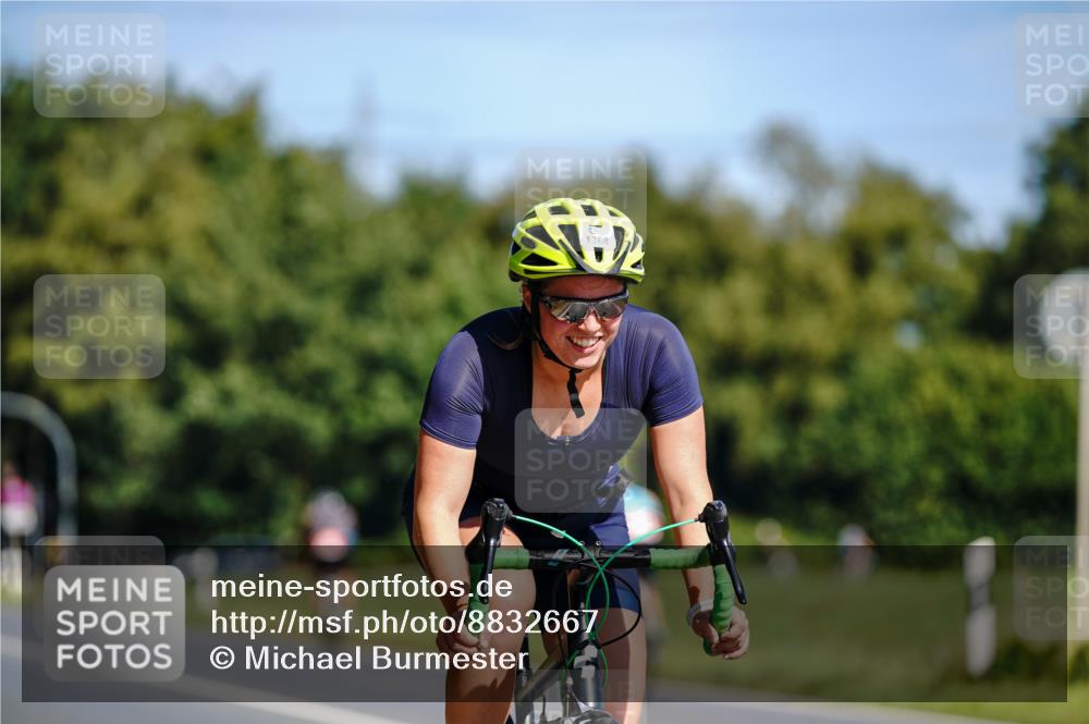 07.09.2025 - 19. Norderstedt Triathlon Michael Burmester http://msf.ph/oto/8832667 07.09.2025 11:49:12 Radfahren 1368 meine-sportfotos.de