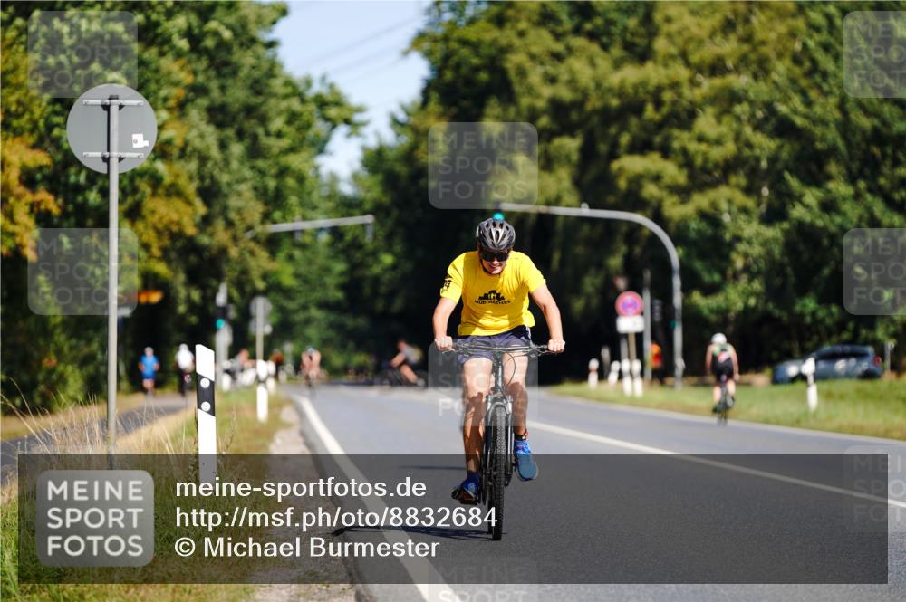 07.09.2025 - 19. Norderstedt Triathlon Michael Burmester http://msf.ph/oto/8832684 07.09.2025 11:50:12 Radfahren 228 meine-sportfotos.de