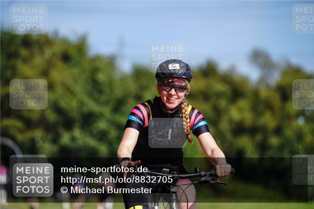 07.09.2025 - 19. Norderstedt Triathlon Michael Burmester http://msf.ph/oto/8832705 07.09.2025 11:51:33 Radfahren 299 meine-sportfotos.de