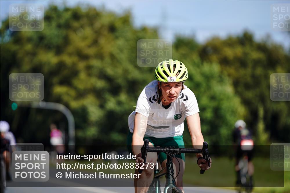 07.09.2025 - 19. Norderstedt Triathlon Michael Burmester http://msf.ph/oto/8832731 07.09.2025 11:52:17 Radfahren 184, 719 meine-sportfotos.de
