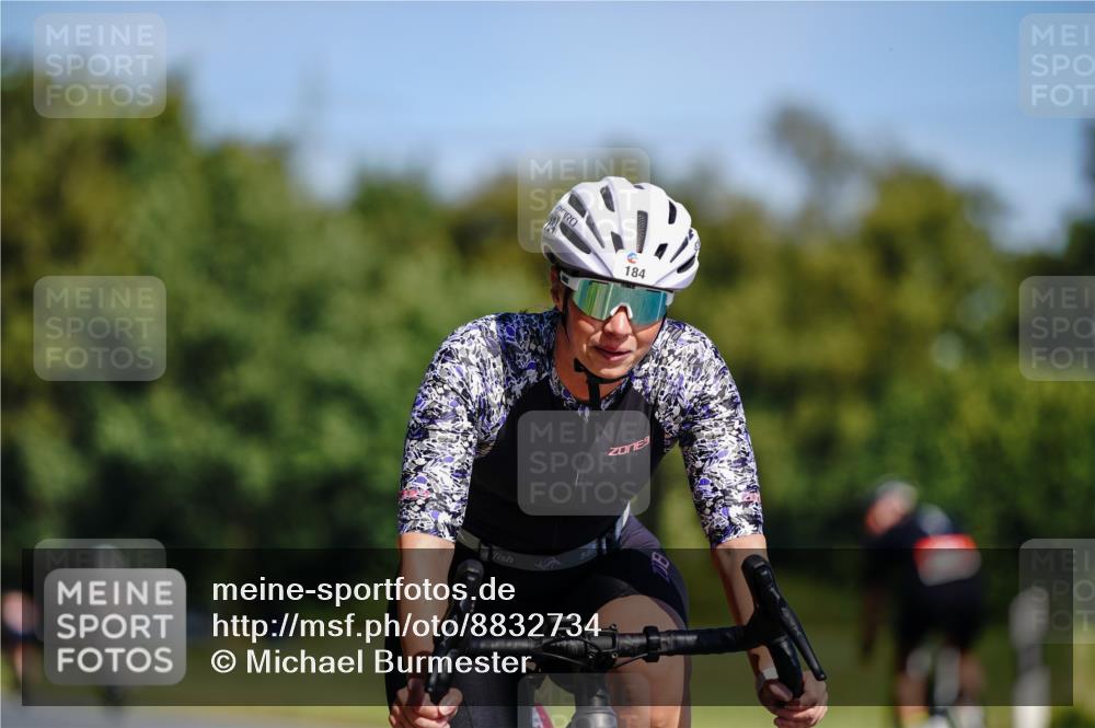 07.09.2025 - 19. Norderstedt Triathlon Michael Burmester http://msf.ph/oto/8832734 07.09.2025 11:52:20 Radfahren 184, 719 meine-sportfotos.de