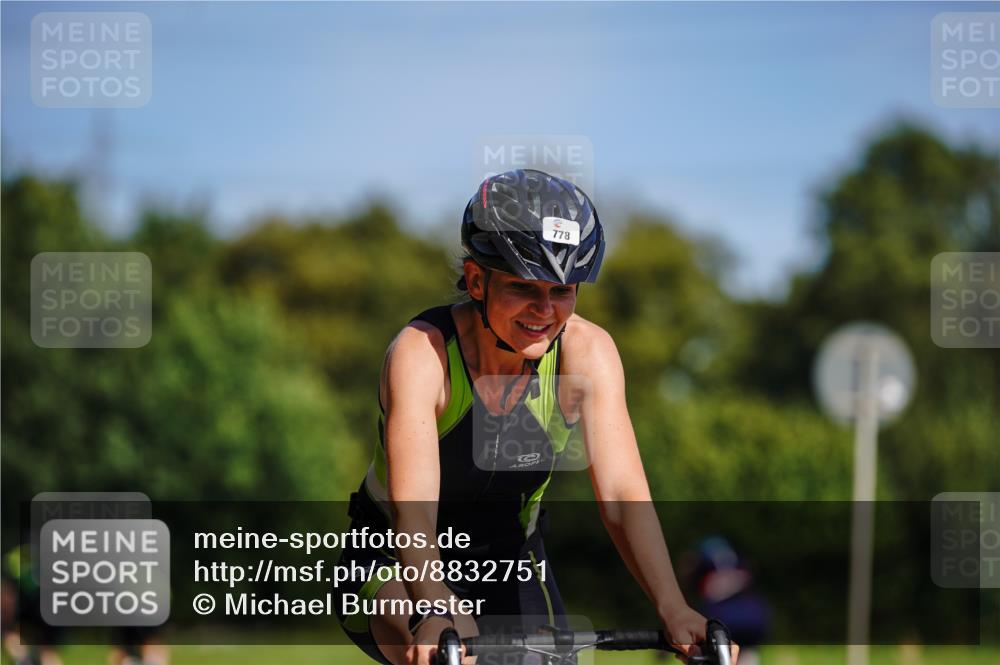 07.09.2025 - 19. Norderstedt Triathlon Michael Burmester http://msf.ph/oto/8832751 07.09.2025 11:53:13 Radfahren 778 meine-sportfotos.de
