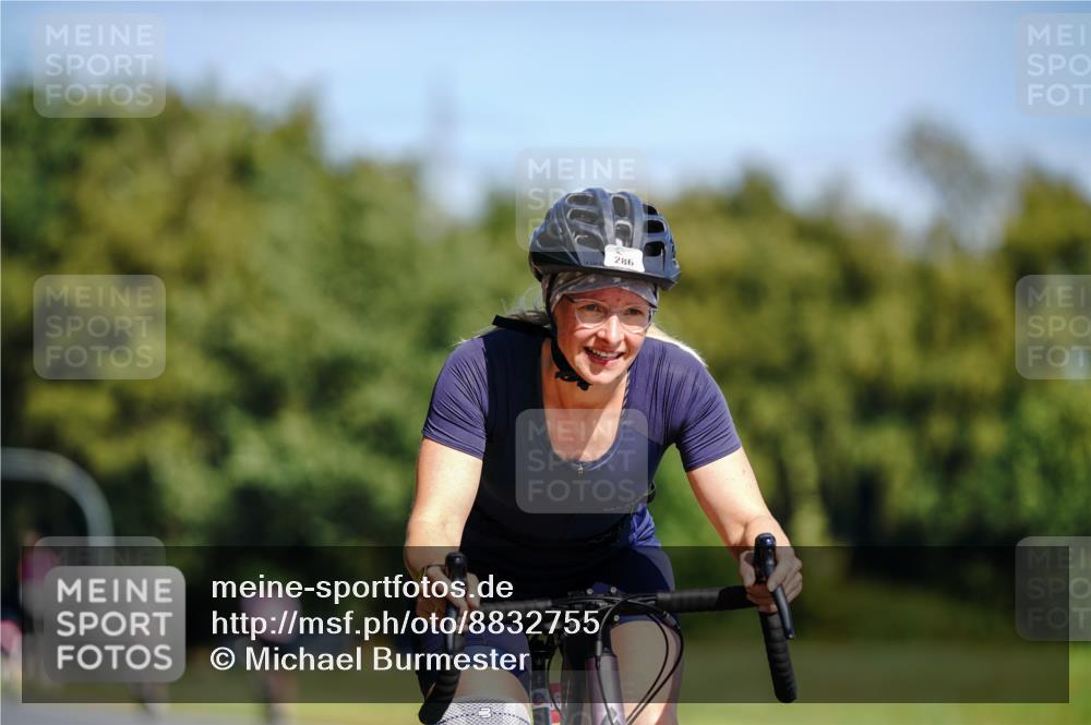 07.09.2025 - 19. Norderstedt Triathlon Michael Burmester http://msf.ph/oto/8832755 07.09.2025 11:53:23 Radfahren 286, 800 meine-sportfotos.de