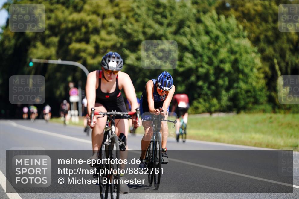 07.09.2025 - 19. Norderstedt Triathlon Michael Burmester http://msf.ph/oto/8832761 07.09.2025 11:53:41 Radfahren 168, 765, 846 meine-sportfotos.de
