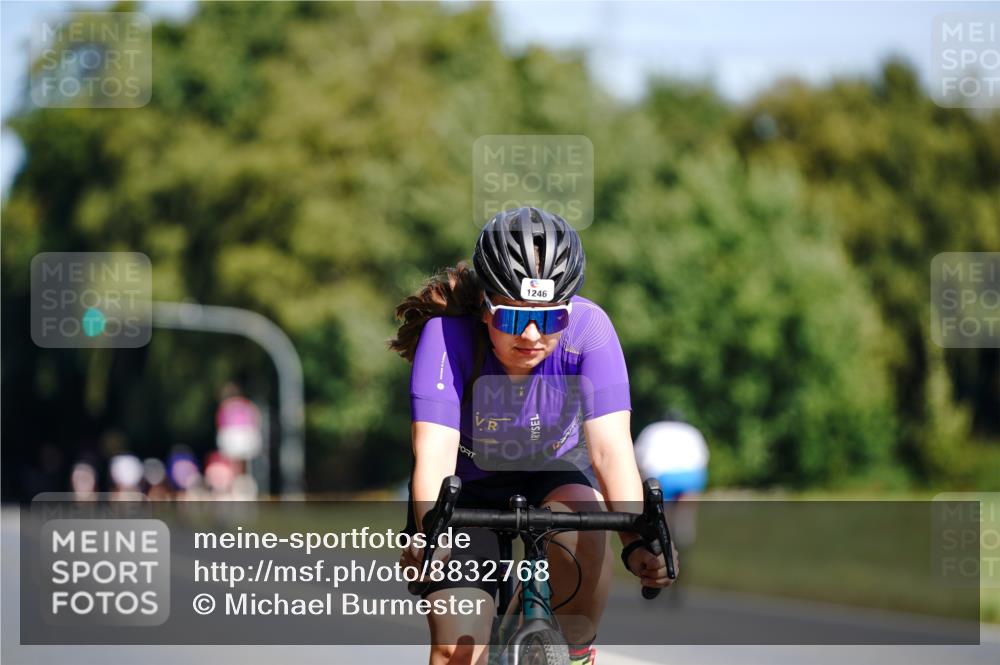 07.09.2025 - 19. Norderstedt Triathlon Michael Burmester http://msf.ph/oto/8832768 07.09.2025 11:53:47 Radfahren 1246 meine-sportfotos.de