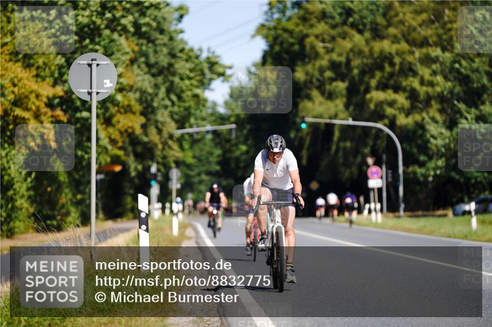 07.09.2025 - 19. Norderstedt Triathlon Michael Burmester http://msf.ph/oto/8832775 07.09.2025 11:54:08 Radfahren  meine-sportfotos.de