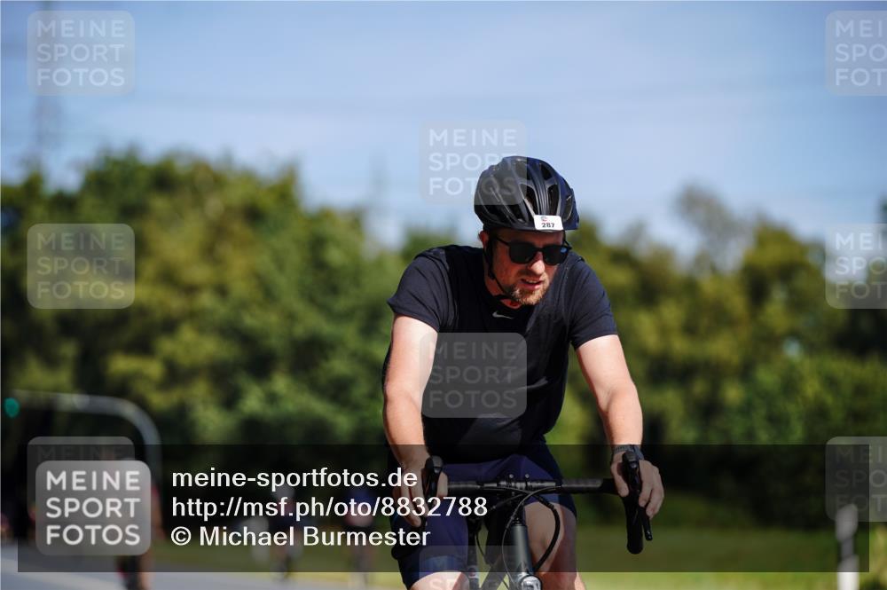 07.09.2025 - 19. Norderstedt Triathlon Michael Burmester http://msf.ph/oto/8832788 07.09.2025 11:54:19 Radfahren 287 meine-sportfotos.de