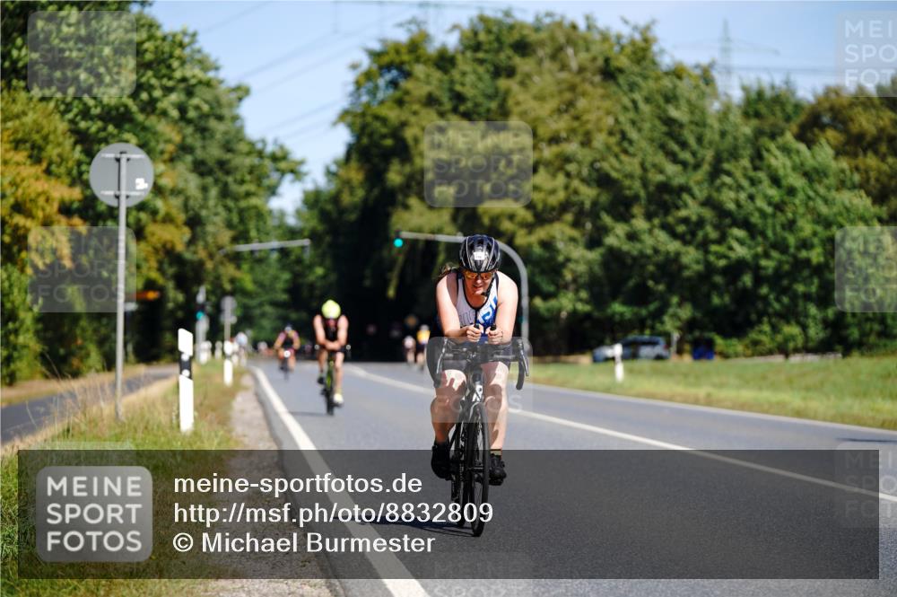 07.09.2025 - 19. Norderstedt Triathlon Michael Burmester http://msf.ph/oto/8832809 07.09.2025 11:54:44 Radfahren 741, 779, 1371 meine-sportfotos.de