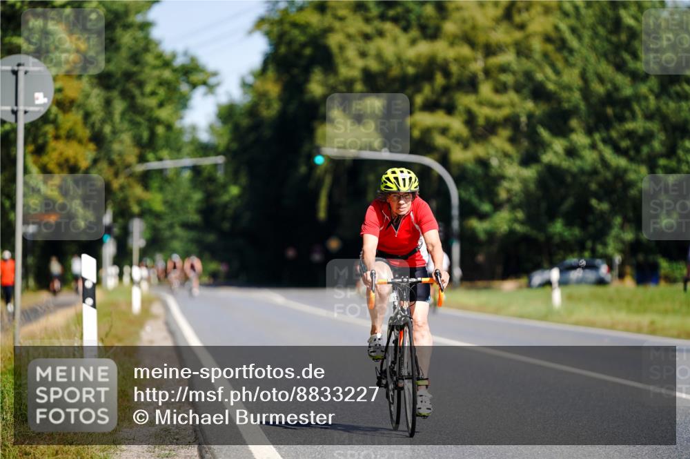 07.09.2025 - 19. Norderstedt Triathlon Michael Burmester http://msf.ph/oto/8833227 07.09.2025 11:44:14 Radfahren 1229 meine-sportfotos.de