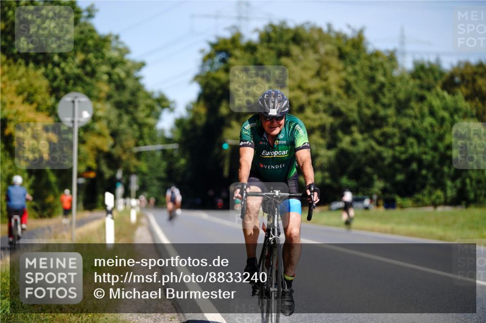 07.09.2025 - 19. Norderstedt Triathlon Michael Burmester http://msf.ph/oto/8833240 07.09.2025 11:44:38 Radfahren 152, 1327 meine-sportfotos.de