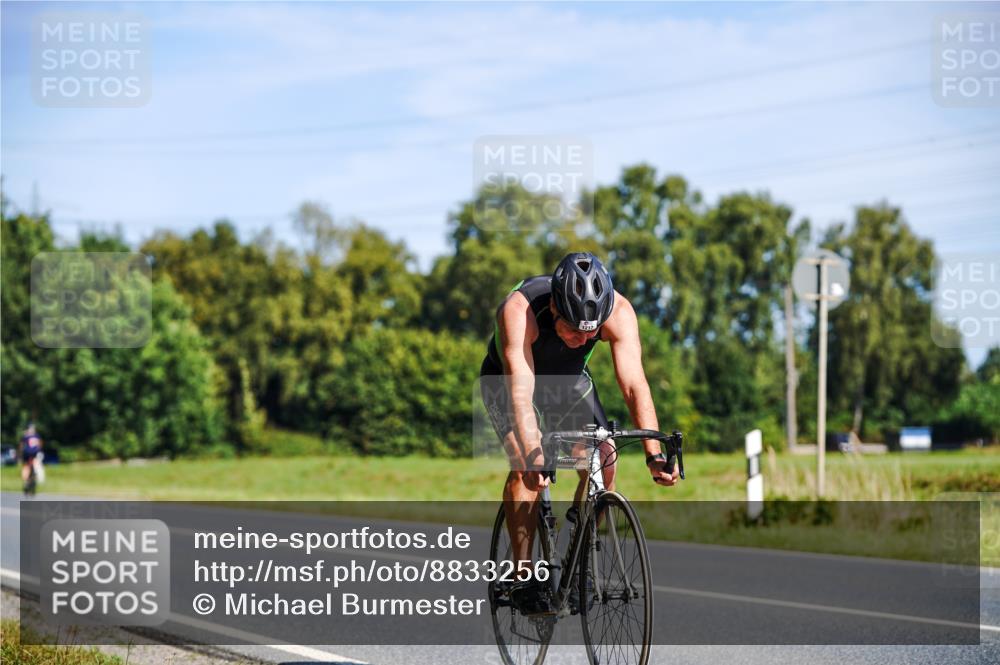 07.09.2025 - 19. Norderstedt Triathlon Michael Burmester http://msf.ph/oto/8833256 07.09.2025 11:45:10 Radfahren 1217 meine-sportfotos.de