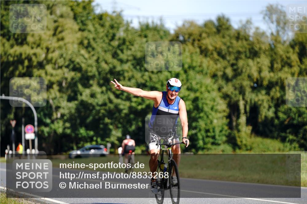 07.09.2025 - 19. Norderstedt Triathlon Michael Burmester http://msf.ph/oto/8833268 07.09.2025 11:45:41 Radfahren 710 meine-sportfotos.de