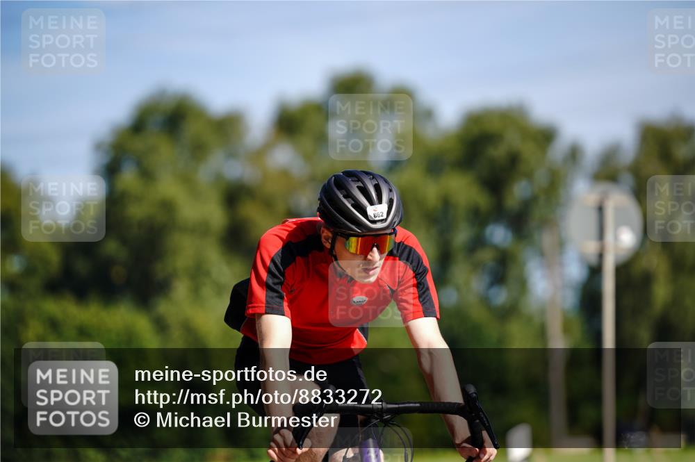 07.09.2025 - 19. Norderstedt Triathlon Michael Burmester http://msf.ph/oto/8833272 07.09.2025 11:46:12 Radfahren 862 meine-sportfotos.de