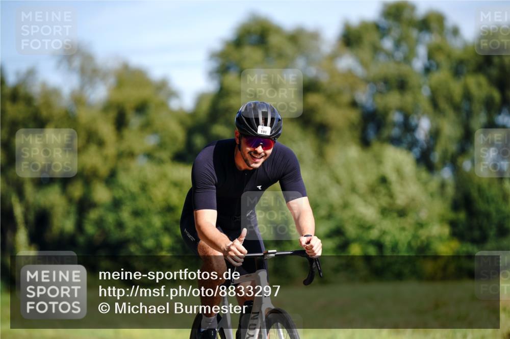 07.09.2025 - 19. Norderstedt Triathlon Michael Burmester http://msf.ph/oto/8833297 07.09.2025 11:47:19 Radfahren 191 meine-sportfotos.de