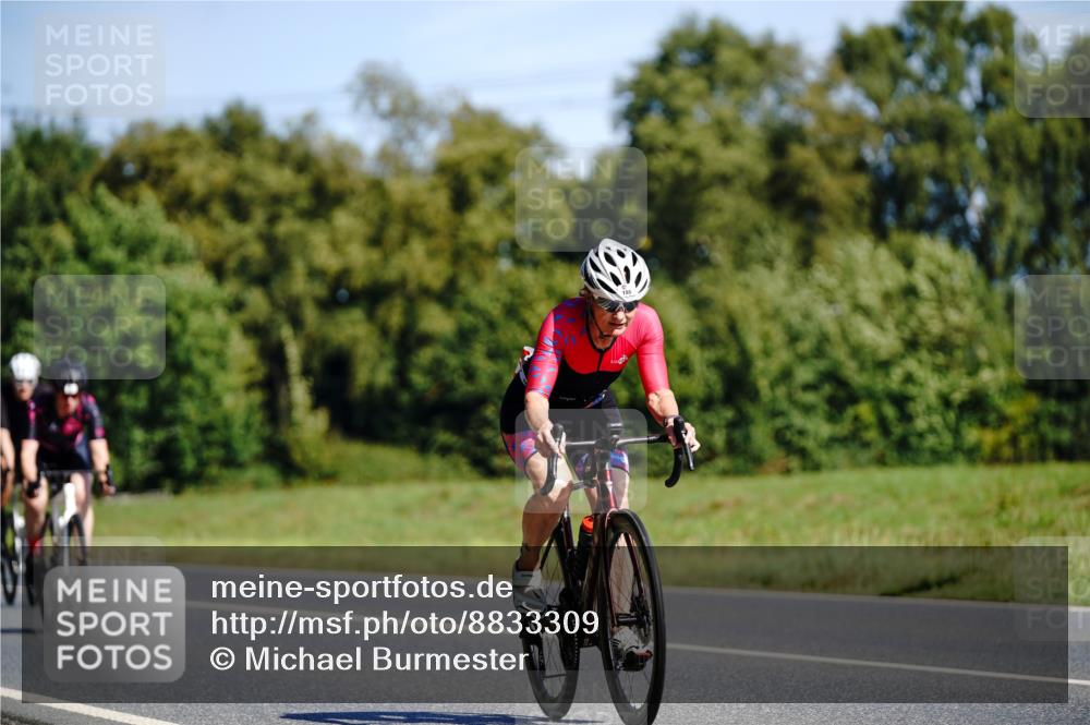 07.09.2025 - 19. Norderstedt Triathlon Michael Burmester http://msf.ph/oto/8833309 07.09.2025 11:47:32 Radfahren 155, 201, 252, 1320 meine-sportfotos.de