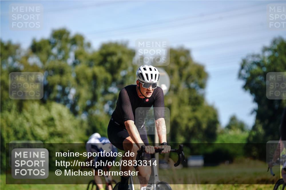07.09.2025 - 19. Norderstedt Triathlon Michael Burmester http://msf.ph/oto/8833314 07.09.2025 11:47:34 Radfahren 155, 201, 252, 1225, 1320 meine-sportfotos.de