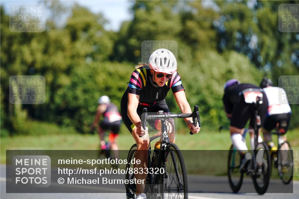 07.09.2025 - 19. Norderstedt Triathlon Michael Burmester http://msf.ph/oto/8833320 07.09.2025 11:47:54 Radfahren 822 meine-sportfotos.de