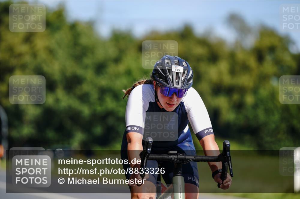 07.09.2025 - 19. Norderstedt Triathlon Michael Burmester http://msf.ph/oto/8833326 07.09.2025 11:48:26 Radfahren 815 meine-sportfotos.de
