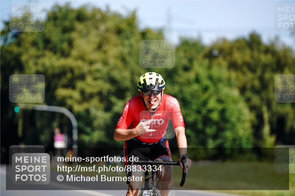 07.09.2025 - 19. Norderstedt Triathlon Michael Burmester http://msf.ph/oto/8833334 07.09.2025 11:48:42 Radfahren 1372 meine-sportfotos.de