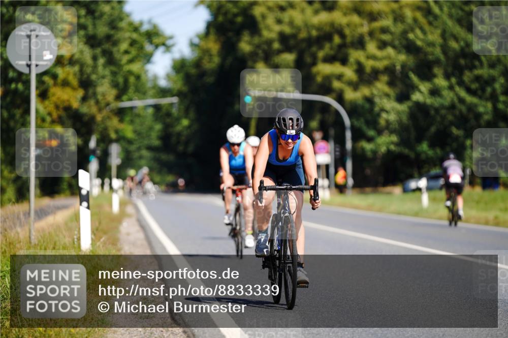07.09.2025 - 19. Norderstedt Triathlon Michael Burmester http://msf.ph/oto/8833339 07.09.2025 11:48:53 Radfahren 1244, 1267 meine-sportfotos.de