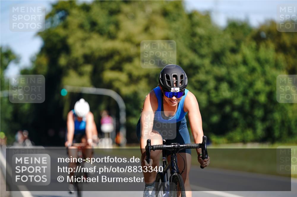 07.09.2025 - 19. Norderstedt Triathlon Michael Burmester http://msf.ph/oto/8833340 07.09.2025 11:48:55 Radfahren 793, 845, 1267 meine-sportfotos.de
