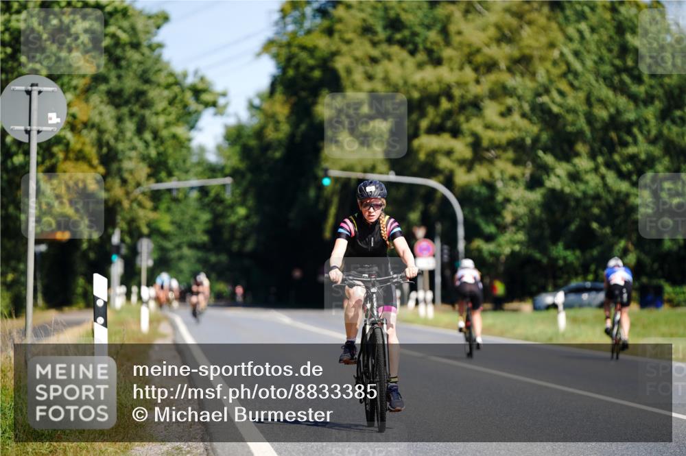 07.09.2025 - 19. Norderstedt Triathlon Michael Burmester http://msf.ph/oto/8833385 07.09.2025 11:51:30 Radfahren 299 meine-sportfotos.de