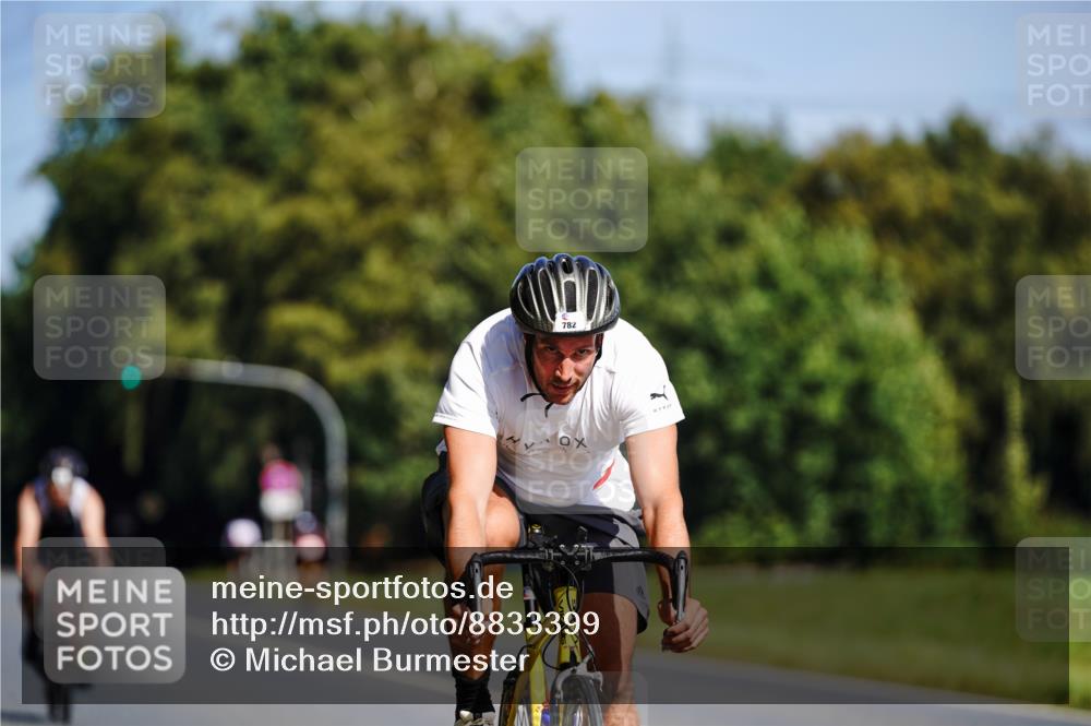 07.09.2025 - 19. Norderstedt Triathlon Michael Burmester http://msf.ph/oto/8833399 07.09.2025 11:51:51 Radfahren 267, 782, 1319 meine-sportfotos.de
