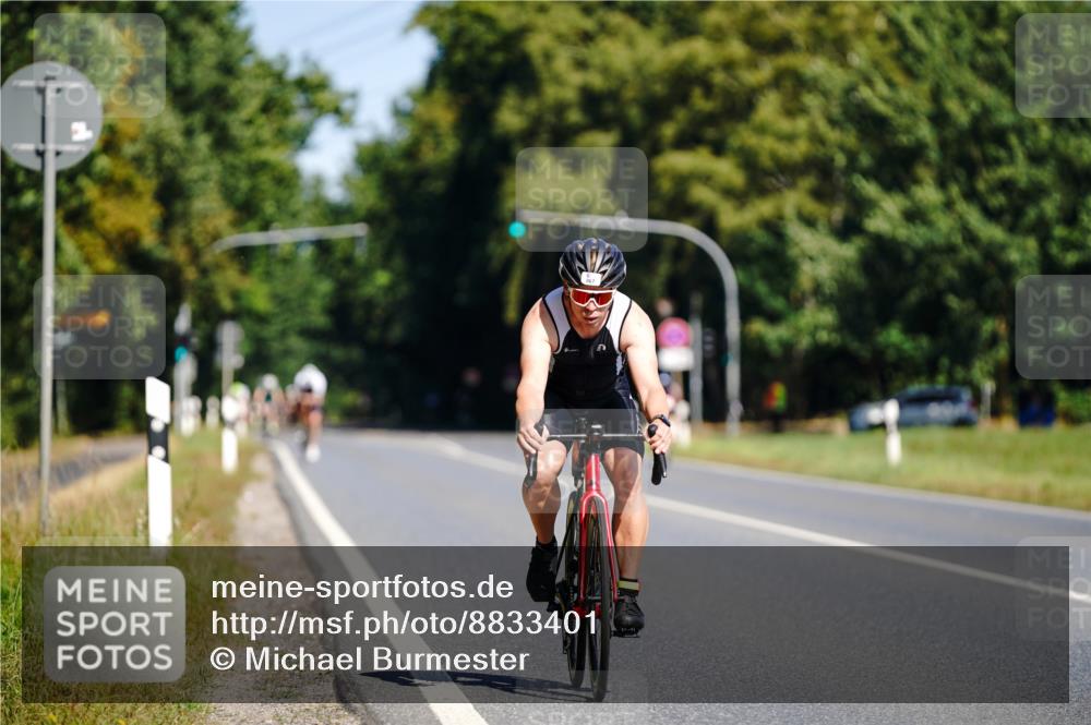 07.09.2025 - 19. Norderstedt Triathlon Michael Burmester http://msf.ph/oto/8833401 07.09.2025 11:51:52 Radfahren 267, 782, 1319 meine-sportfotos.de