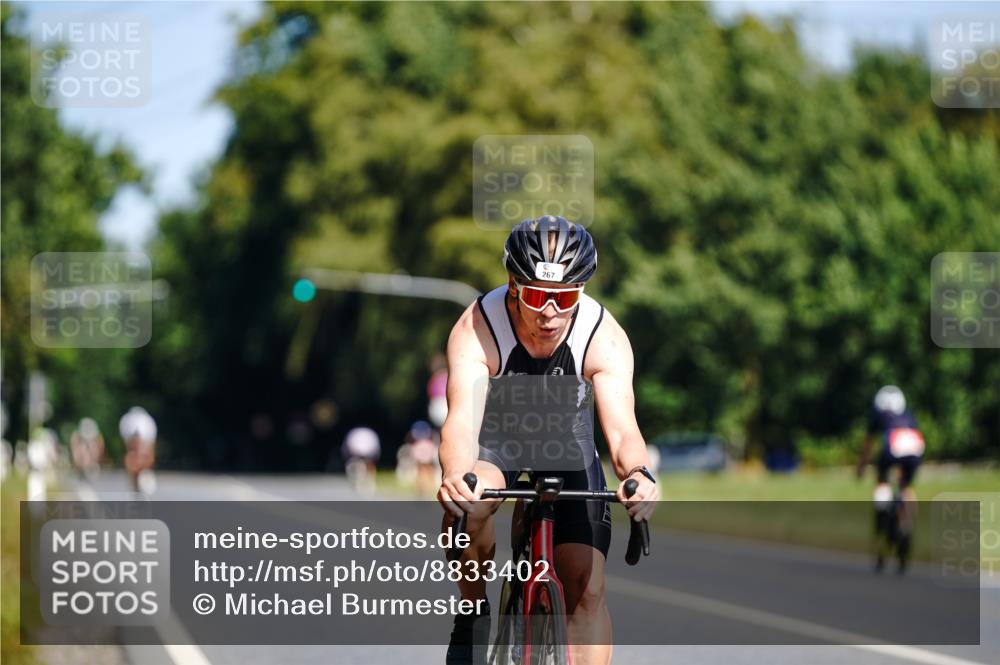 07.09.2025 - 19. Norderstedt Triathlon Michael Burmester http://msf.ph/oto/8833402 07.09.2025 11:51:53 Radfahren 267, 782 meine-sportfotos.de