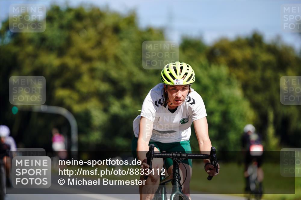 07.09.2025 - 19. Norderstedt Triathlon Michael Burmester http://msf.ph/oto/8833412 07.09.2025 11:52:17 Radfahren 184, 719 meine-sportfotos.de
