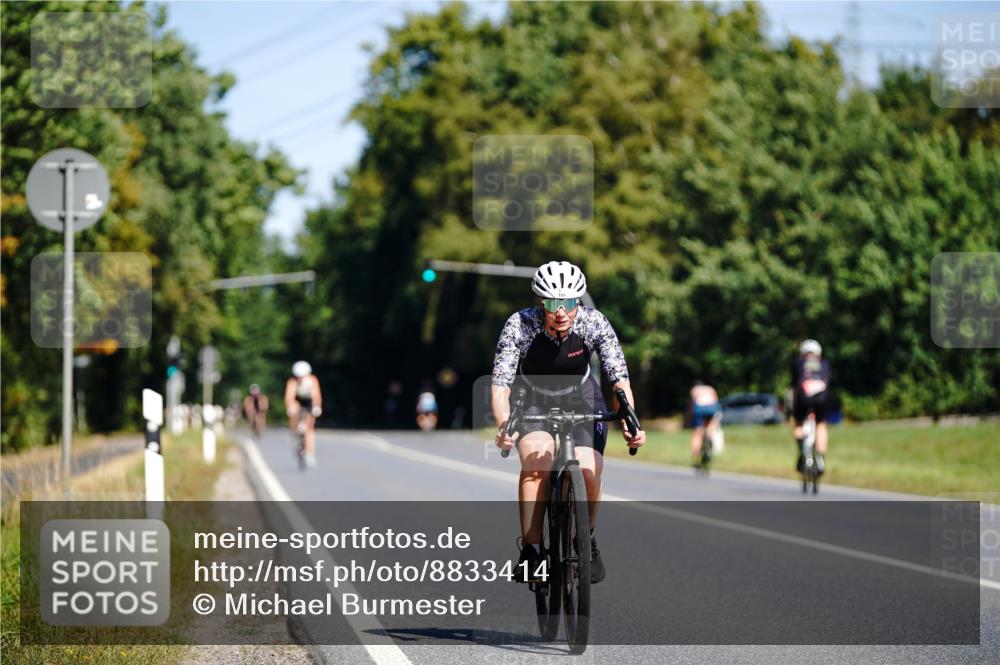07.09.2025 - 19. Norderstedt Triathlon Michael Burmester http://msf.ph/oto/8833414 07.09.2025 11:52:18 Radfahren 184, 719 meine-sportfotos.de