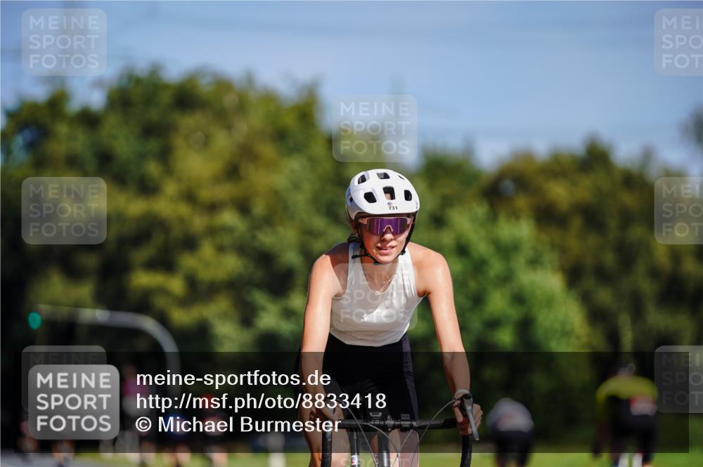 07.09.2025 - 19. Norderstedt Triathlon Michael Burmester http://msf.ph/oto/8833418 07.09.2025 11:52:27 Radfahren 731 meine-sportfotos.de
