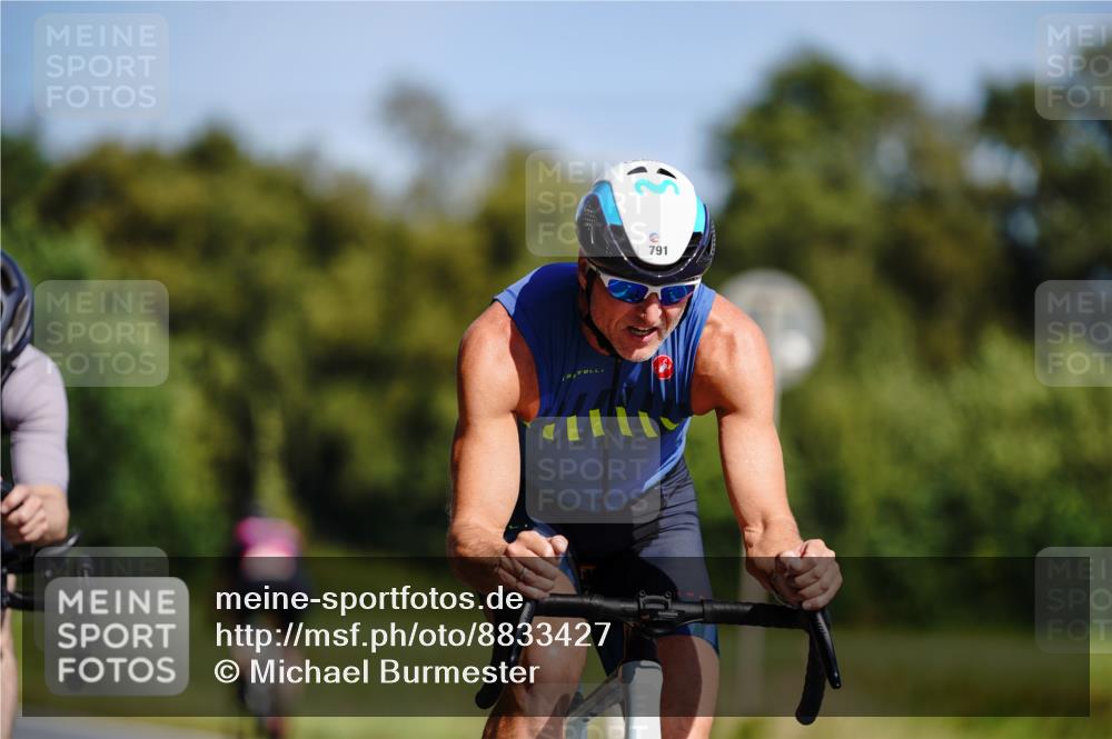 07.09.2025 - 19. Norderstedt Triathlon Michael Burmester http://msf.ph/oto/8833427 07.09.2025 11:52:50 Radfahren 136, 791, 837 meine-sportfotos.de