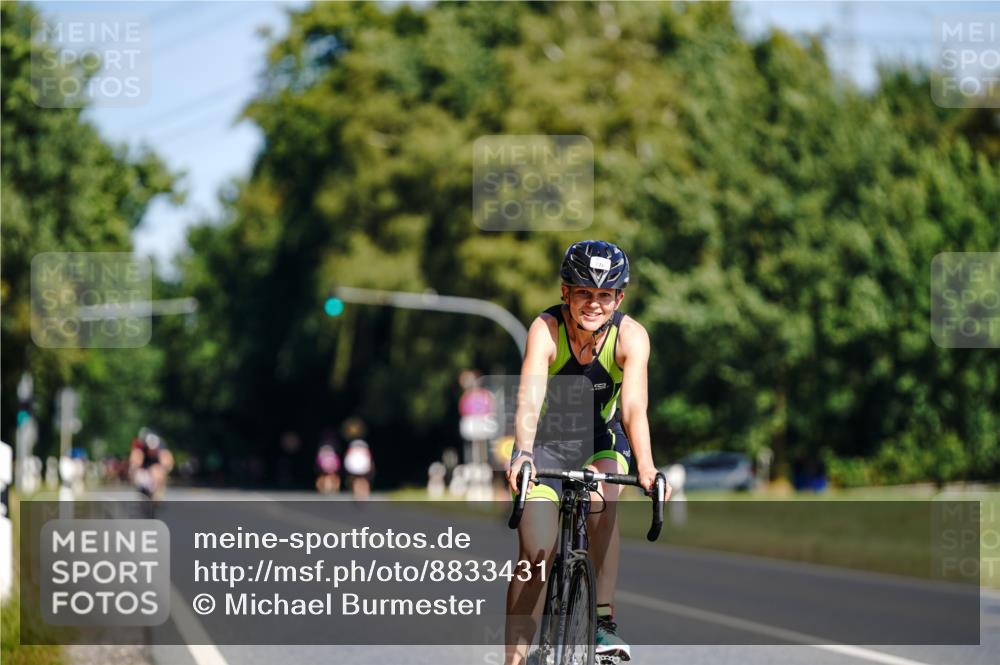 07.09.2025 - 19. Norderstedt Triathlon Michael Burmester http://msf.ph/oto/8833431 07.09.2025 11:53:11 Radfahren 778 meine-sportfotos.de