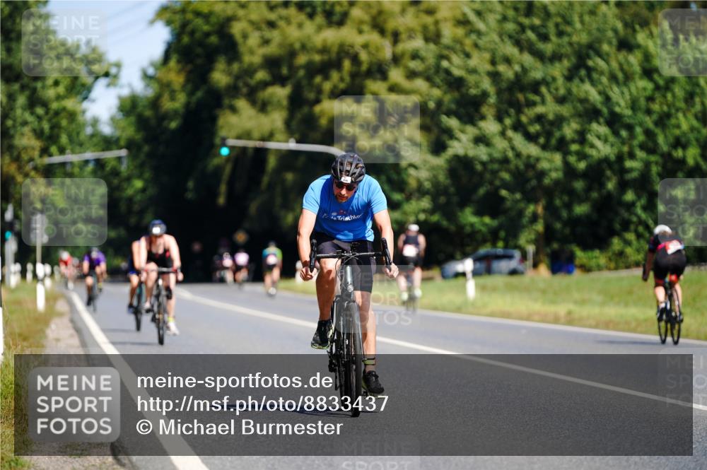 07.09.2025 - 19. Norderstedt Triathlon Michael Burmester http://msf.ph/oto/8833437 07.09.2025 11:53:36 Radfahren 846 meine-sportfotos.de