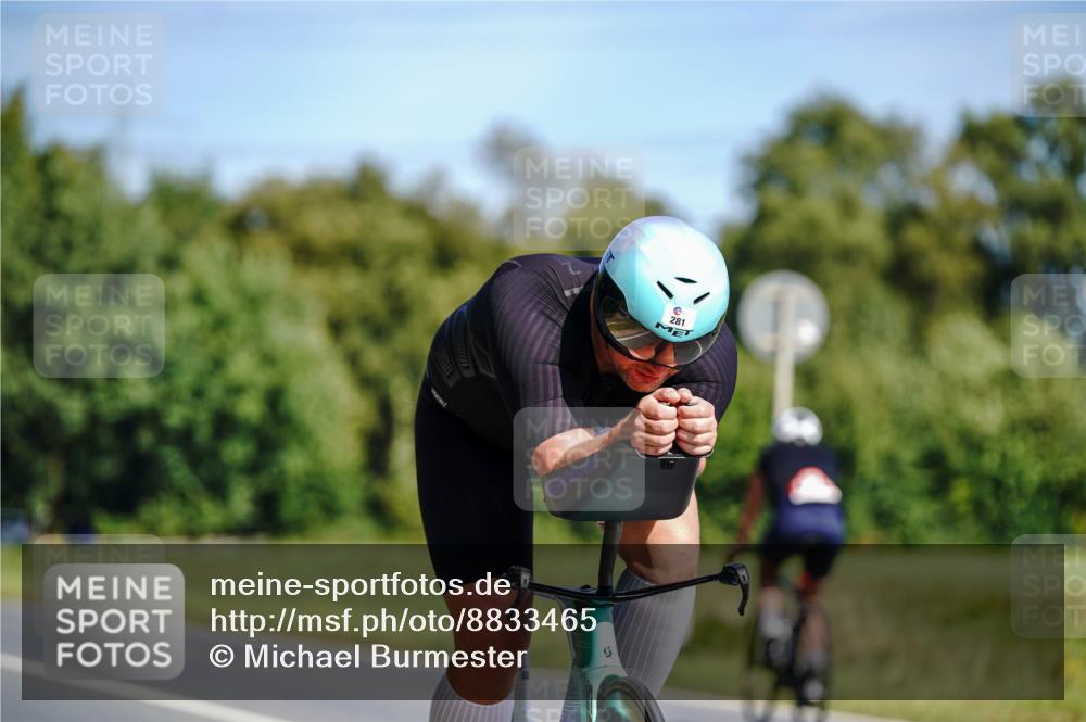07.09.2025 - 19. Norderstedt Triathlon Michael Burmester http://msf.ph/oto/8833465 07.09.2025 11:54:14 Radfahren 281, 861, 1363 meine-sportfotos.de